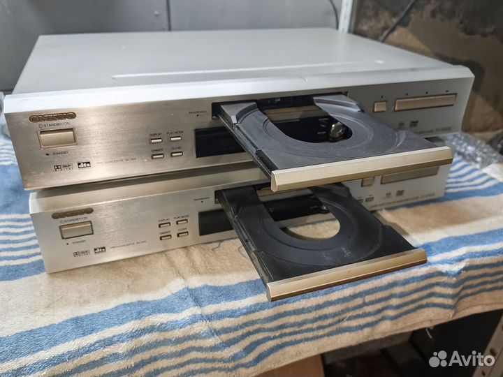 Onkyo DV-SP502E проигрыватель CD, sacd, DVD