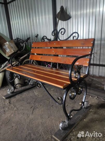 Скамейка садовая