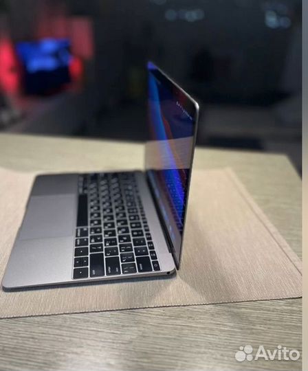 Apple MacBook pro 12