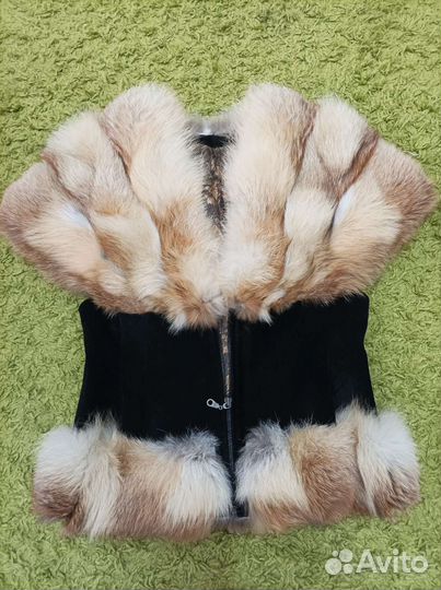 Меховая жилетка из лисы