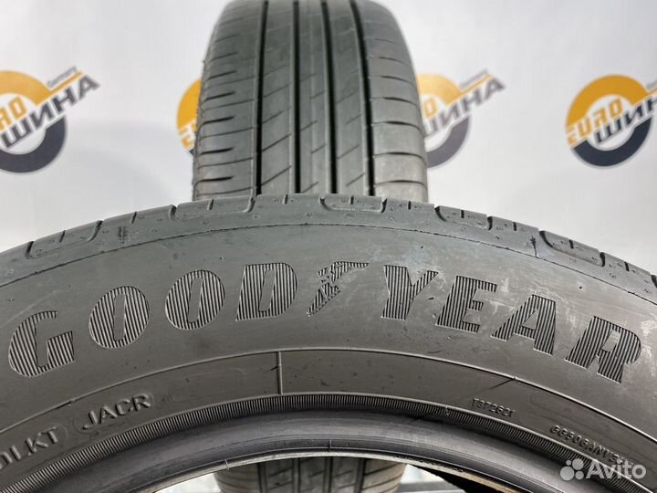 Goodyear EfficientGrip Performance 215/60 R17 96T