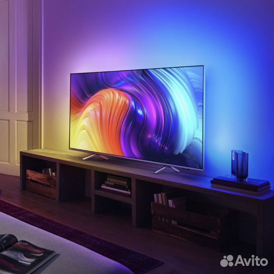 Новый телевизор Philips 50PUS8507 Ambilight