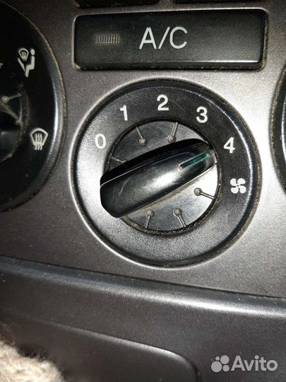 Выключатель вентилятора салона Хундай Элантра XD