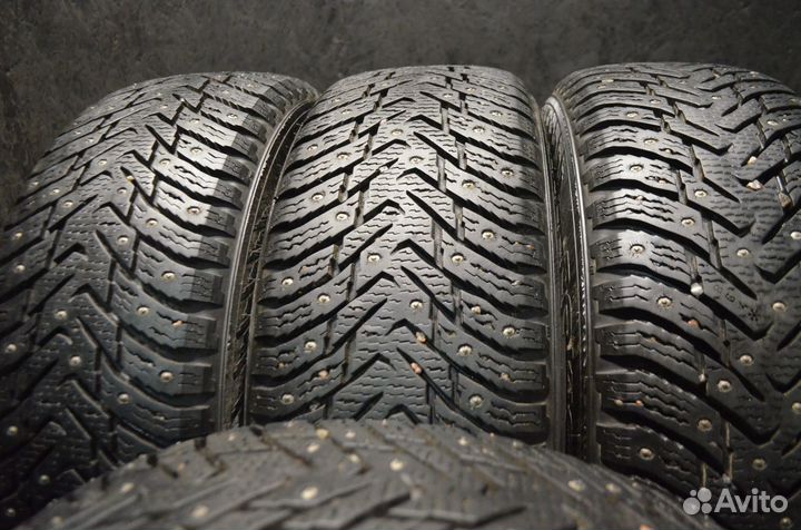 Nokian Tyres Hakkapeliitta 8 205/60 R16 92T