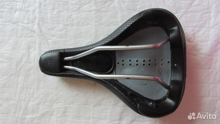 Седло велосипедное Author