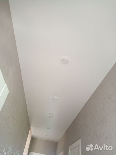 Натяжные потолоки