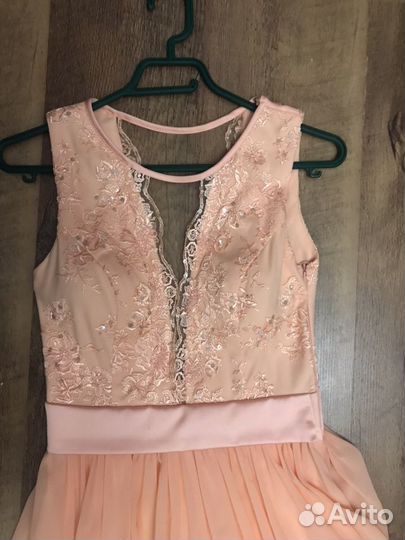 Платье нарядное