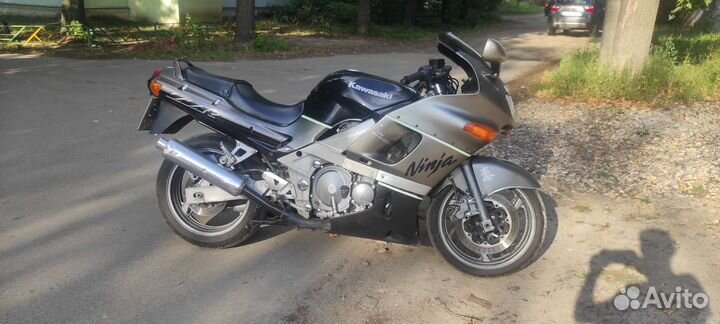 Kawasaki ZZR 400