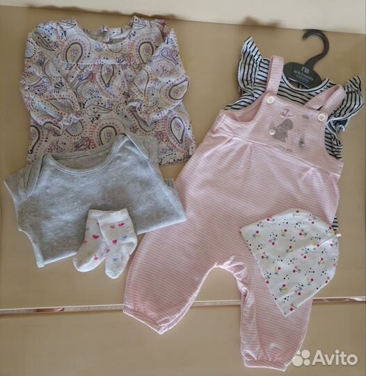 Фирменная одежда для девочки 68