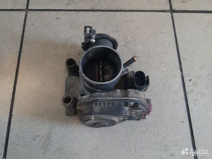 Дроссельная заслонка 1.6 Audi А4 Б5