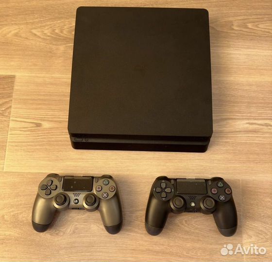 Sony playstation 4 slim