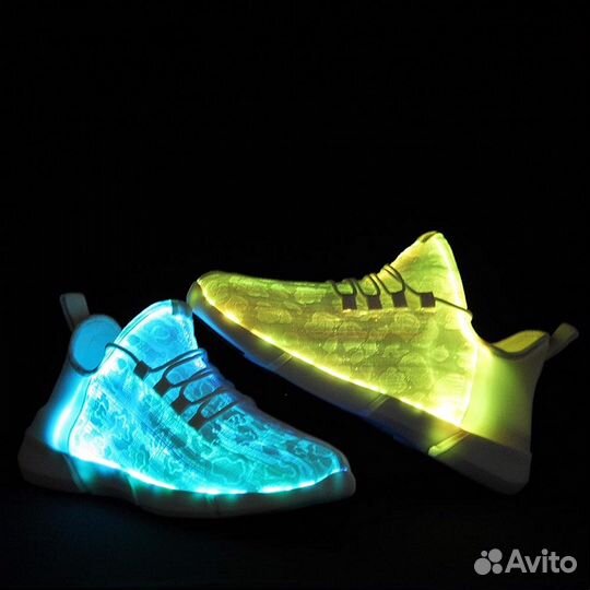 Светящиеся кроссовки Future