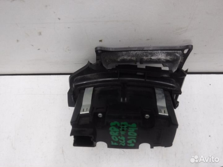 Блок управления освещением на Ford Focus III