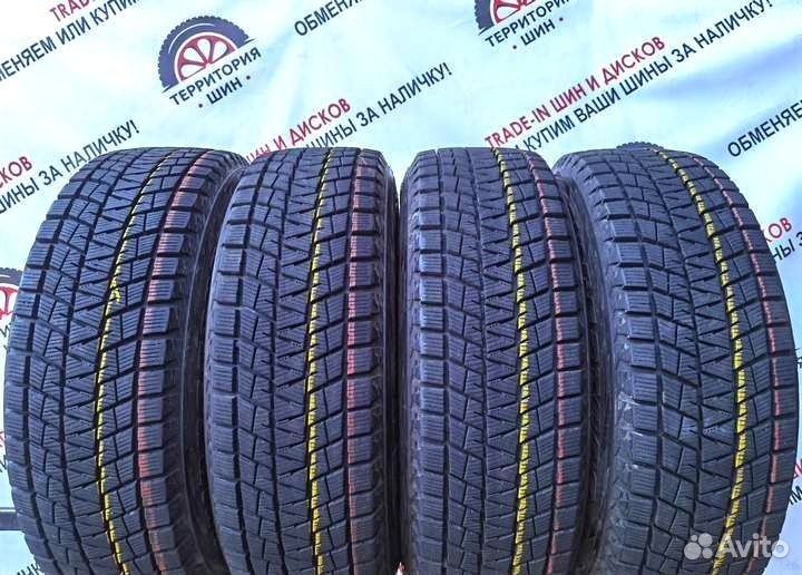 Bridgestone Blizzak DM-V1 215/65 R16 98Q