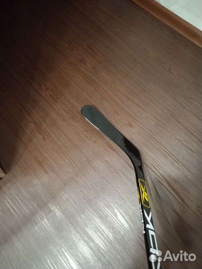 Клюшка хоккейная