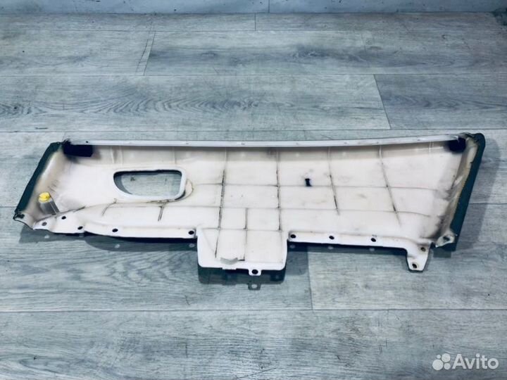 Обшивка двери задняя правая Hyundai Santa Fe 2000