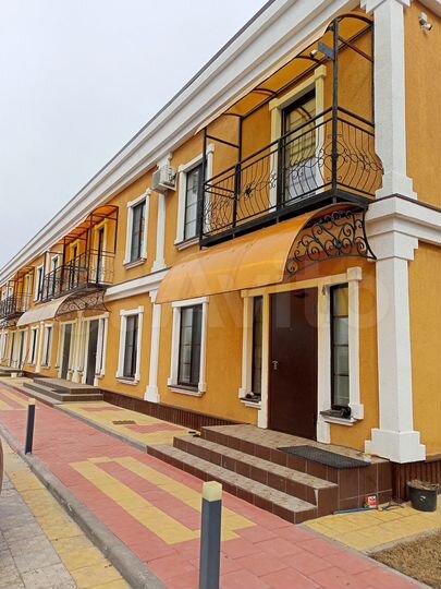 4-к. квартира, 98 м², 2/2 эт.