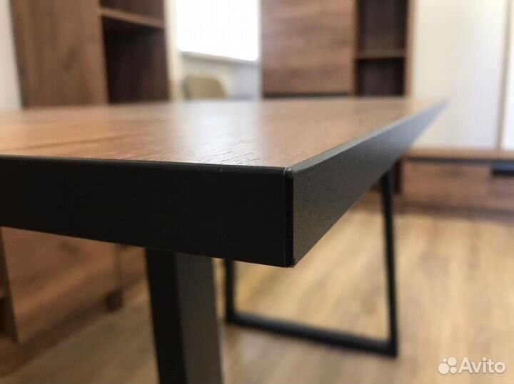 Обеденный стол loft