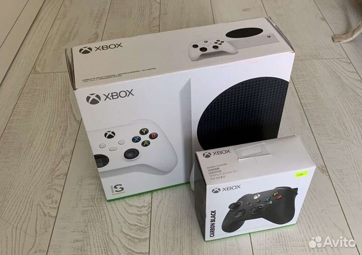 Xbox series s + 2 геймпада