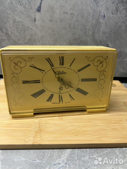 Часы настольные СССР Слава