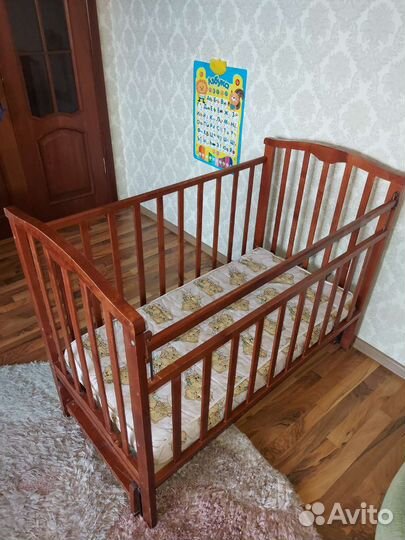 Детская кроватка