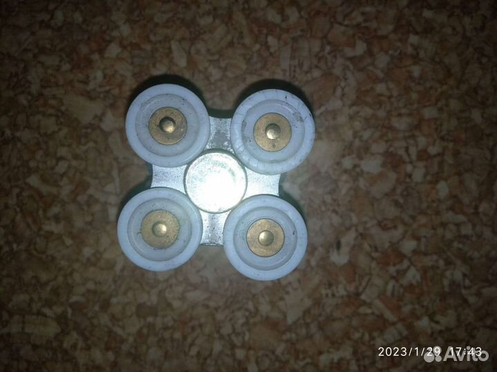 Ролики для раздвижных дверей