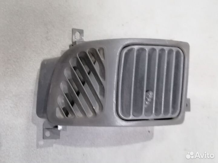 Дефлектор салонный воздушный правый для Kia Sephia