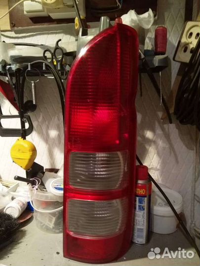 Задний фонарь Тойота Хайс