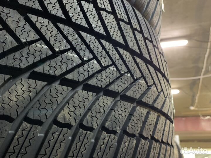 Bridgestone Blizzak LM-005 265/45 R20 и 295/40 R20