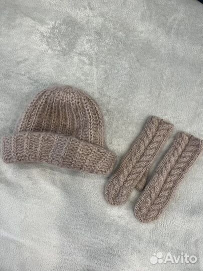 Шапка и варежки