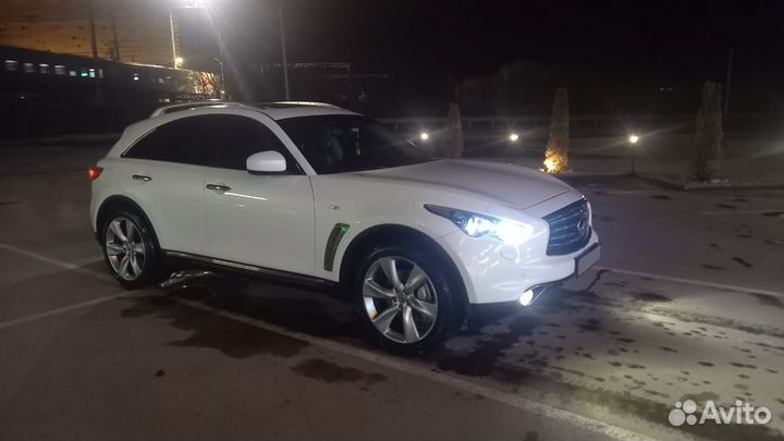 Infiniti FX37 3.7 AT, 2013, 214 000 км