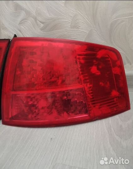 Задние фонари audi a8 d3 левый и правый