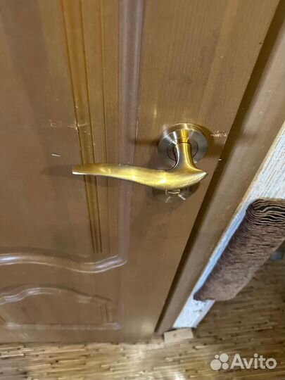 Межкомнатные двери из массива б/у