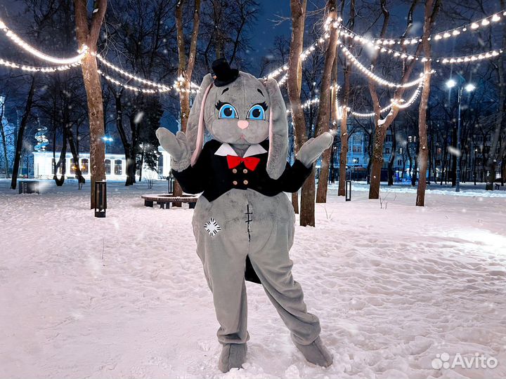 Медведь поздравление, ростовая кукла Зайка, мишка