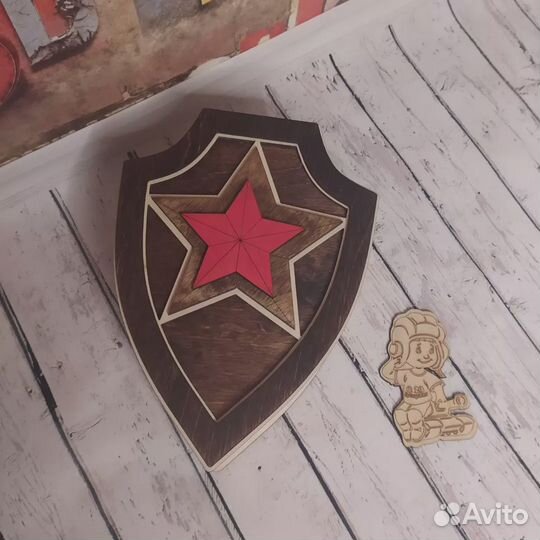 Коробка подарочная деревянная