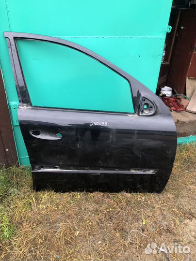 Передняя дверь