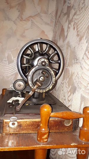 Швейная машина Singer