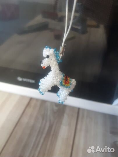 Брелок из бисера