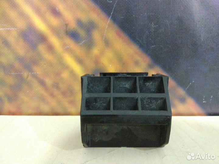 Крепление радиатора Bmw 525I E60 M54 2004