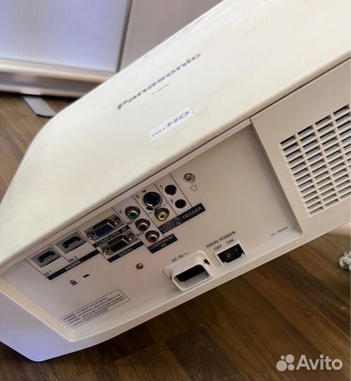 Проектор Panasonic PT-AR100EA