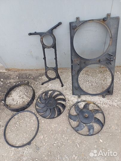 Диффузор вентиляторов радиатора Фольксваген т4