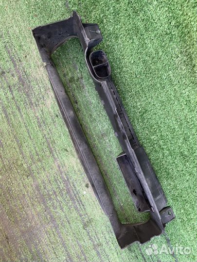 Воздухозаборник Volvo V50 MW43