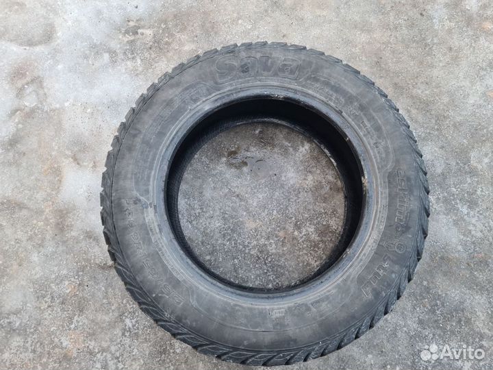 Sava Eskimo Stud 215/65 R16