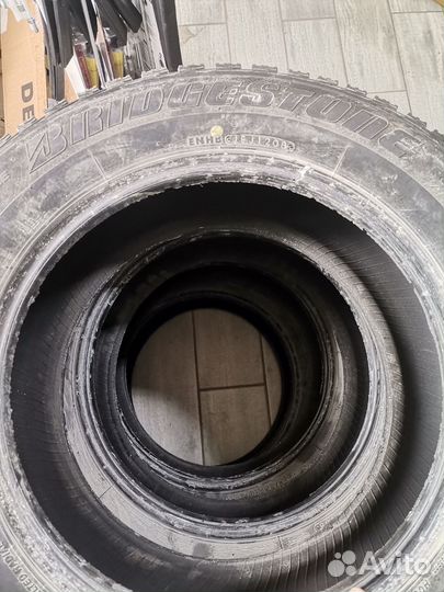 Bridgestone Ice Cruiser 5000 215/65 R16 98T