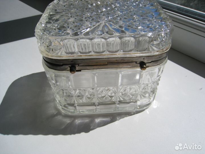 Шкатулка стеклянная старинная 1903 г