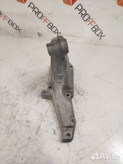 Кронштейн двигателя Mercedes S-Class W220 M113