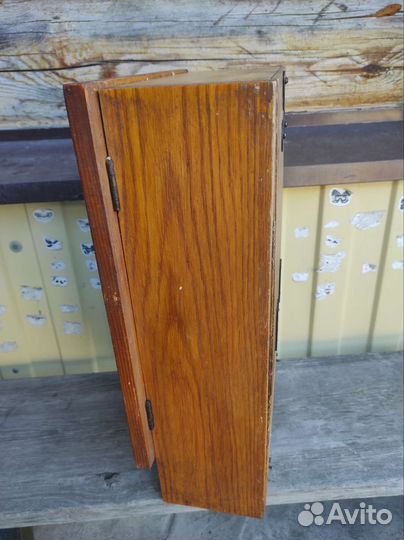 Часы настенные Янтарь требуется то