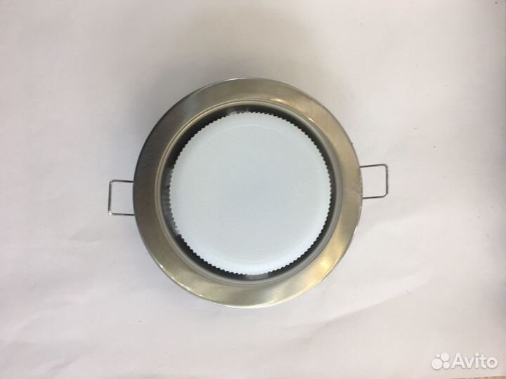 Светильник встраиваемый