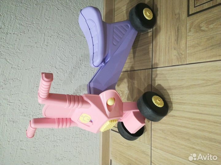 Каталка-беговел