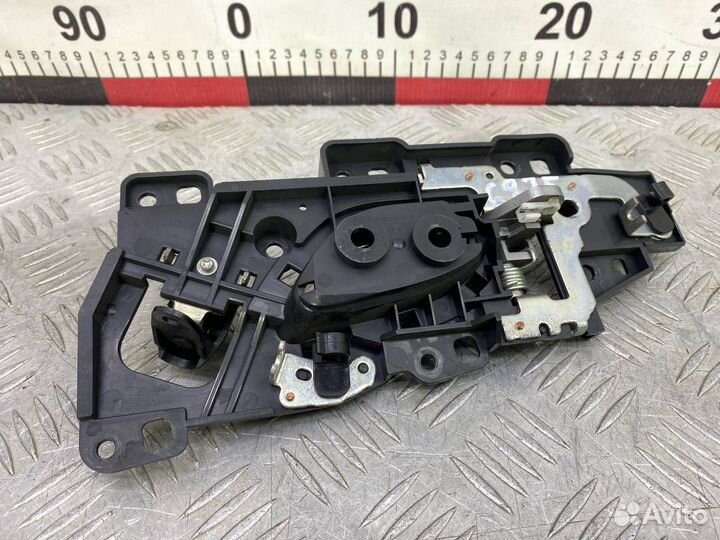 Б/У ручка двери внутренняя (обшивка салона)